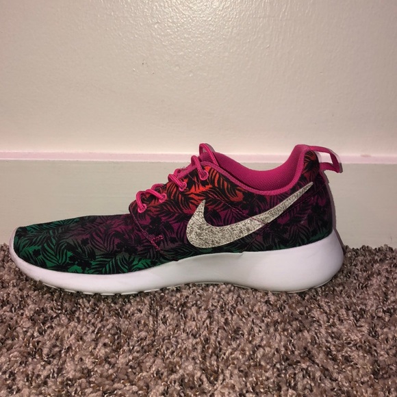 Palm Tree Nike Roshe - Picture 3 of 6